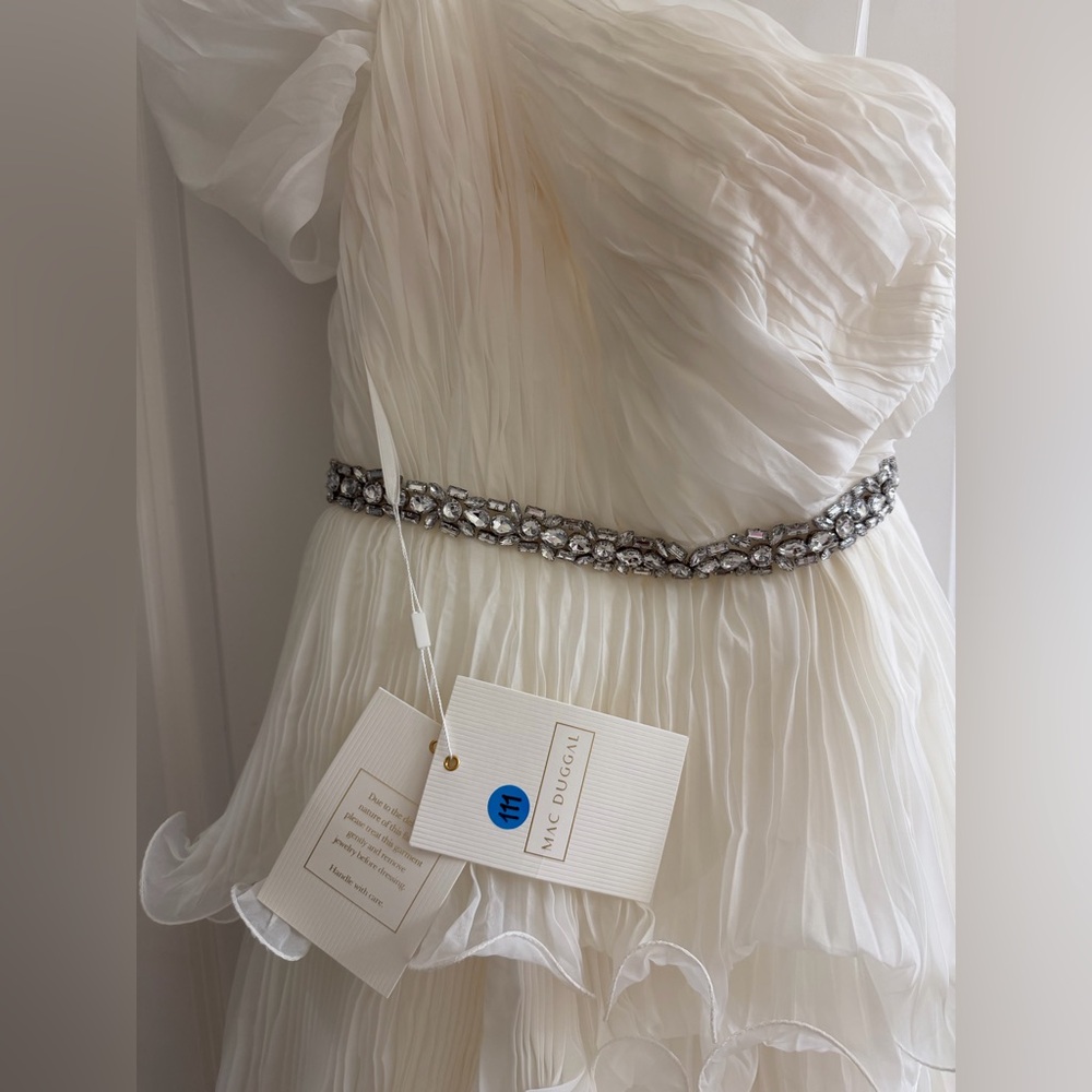 MAC DUGGAL TIERED RUFFLE DRESS - Picture 8 of 9